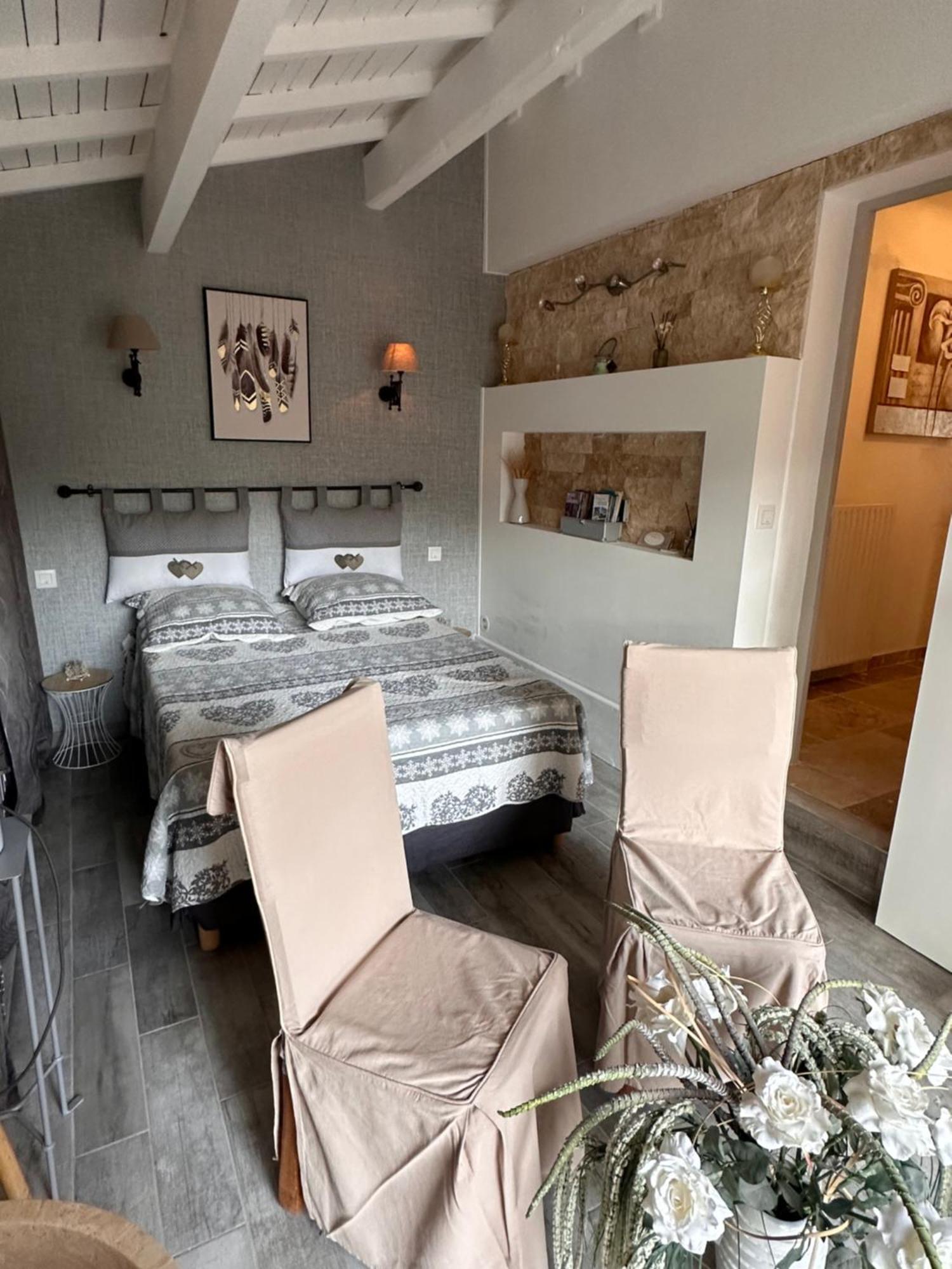 Beau Ciel Apartman Châteauneuf-de-Gadagne Kültér fotó