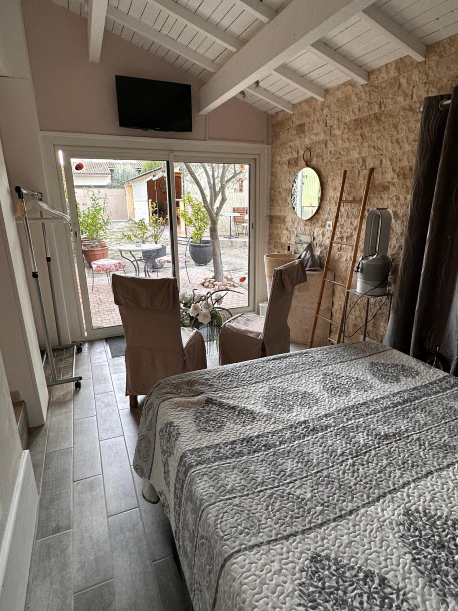 Beau Ciel Apartman Châteauneuf-de-Gadagne Kültér fotó