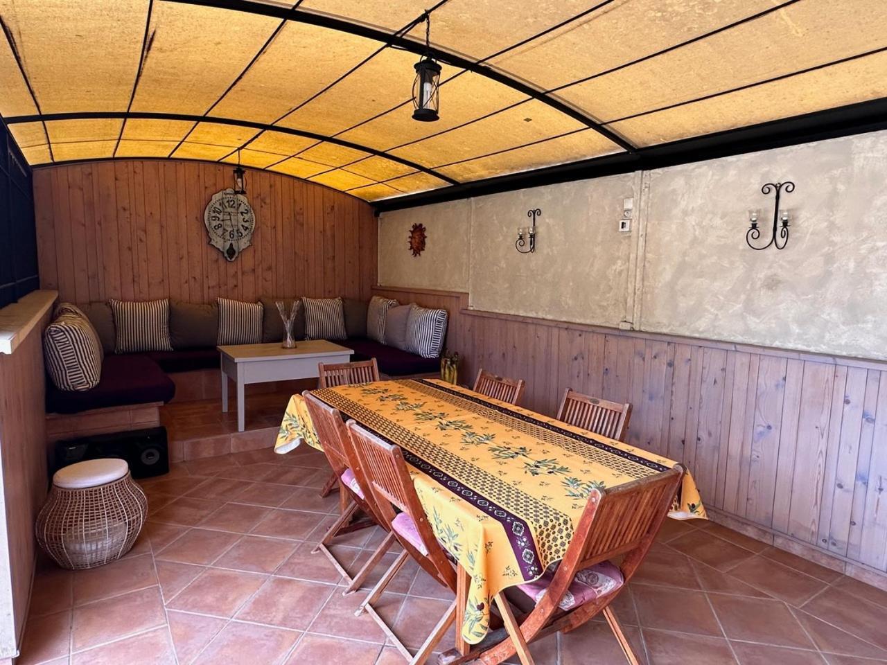 Beau Ciel Apartman Châteauneuf-de-Gadagne Kültér fotó